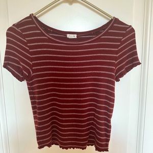 Garage top with ruffles at seams